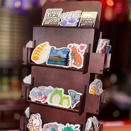 Sticker Stand Close